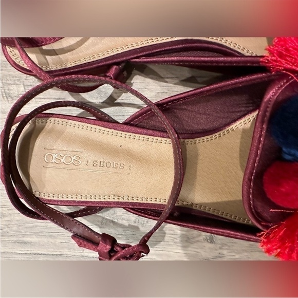 Asos Red and Blue Pom Pom Ballet Strappy Flats/Size 7 - Picture 2 of 7